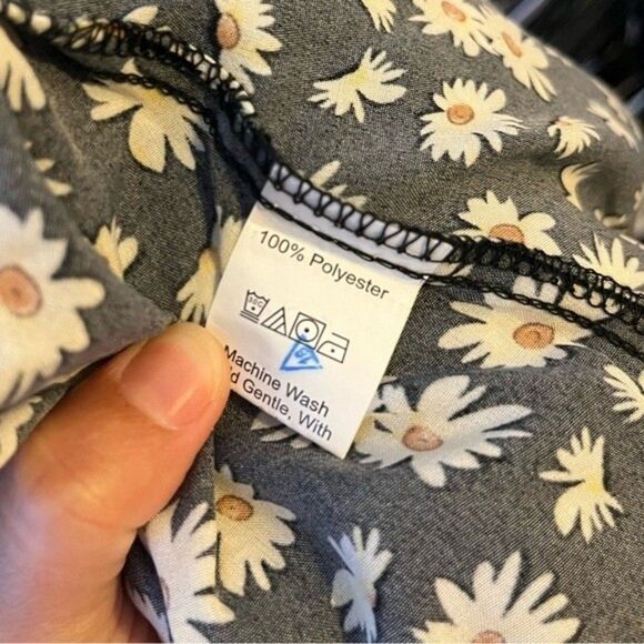 SHEIN Black Tie Back Daisy Print Cami Midi Dress Size Medium - Picture 8 of 9